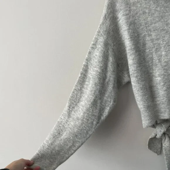 Aritzia Wilfred Lorin Sweater Turtle Neck Long Sleeve Tie Waist Gray Medium - Picture 4 of 7